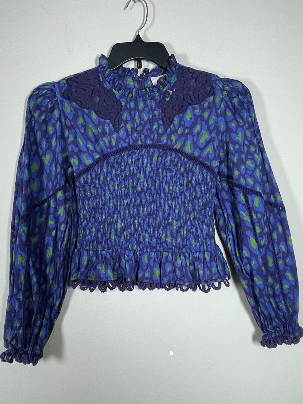 Farm Rio Leopard Smoked Peplum Blouse Blue Long Balloon Sleeve Cropped XS!